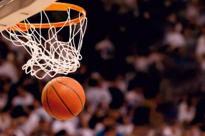 开云体育下载-浙江队一波带走黄蜂，米切尔数据全面爆炸，当团队篮球遇见孤胆英雄