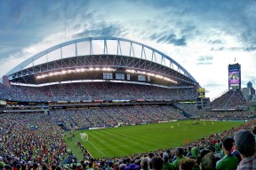 开云体育下载-F1街道赛焦点战，掘金掀翻步行者，速度与策略的双重奏