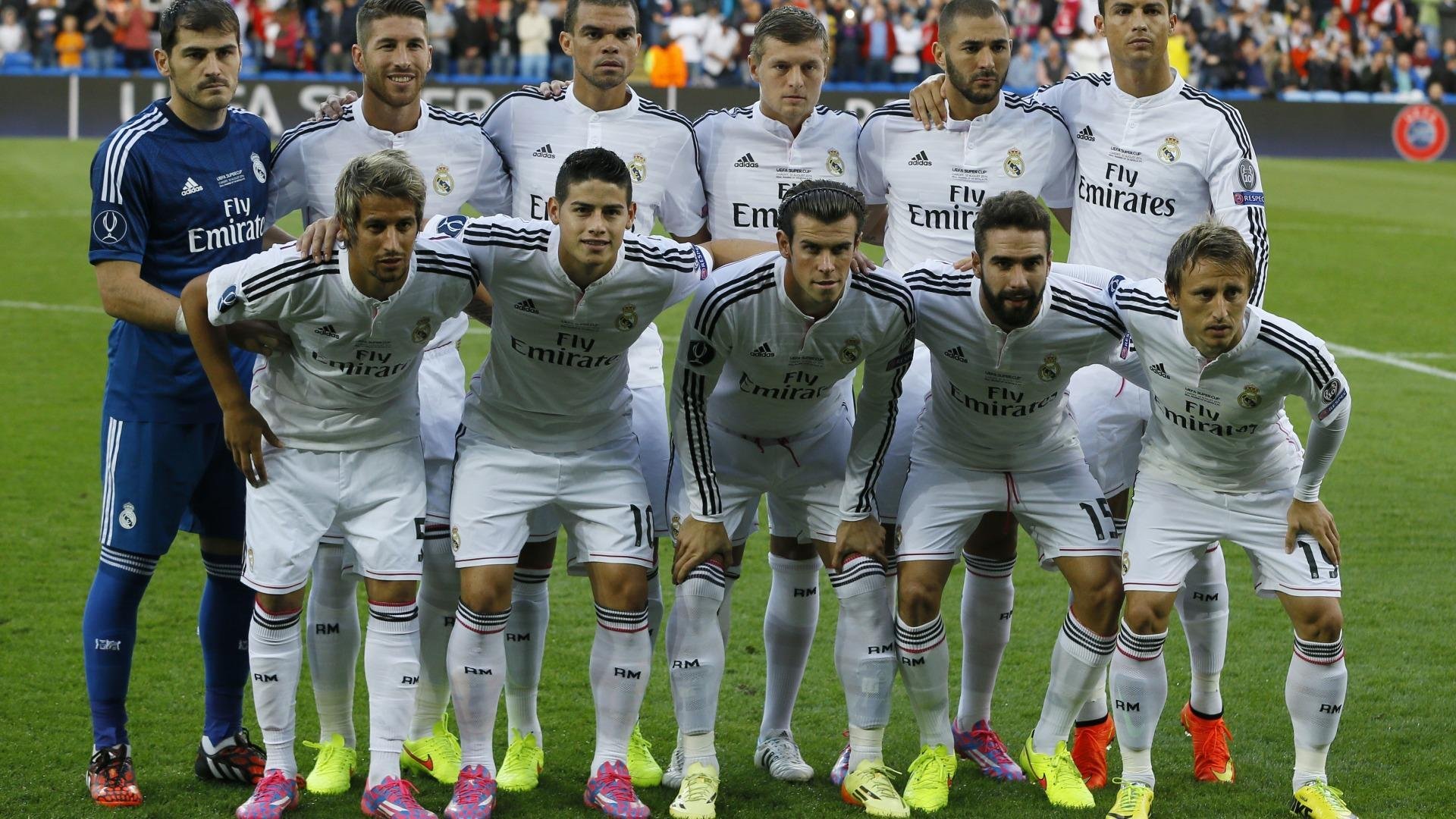 拜仁对阵英格兰，卡塞米罗关键进球定乾坤，一场定义时代的对决