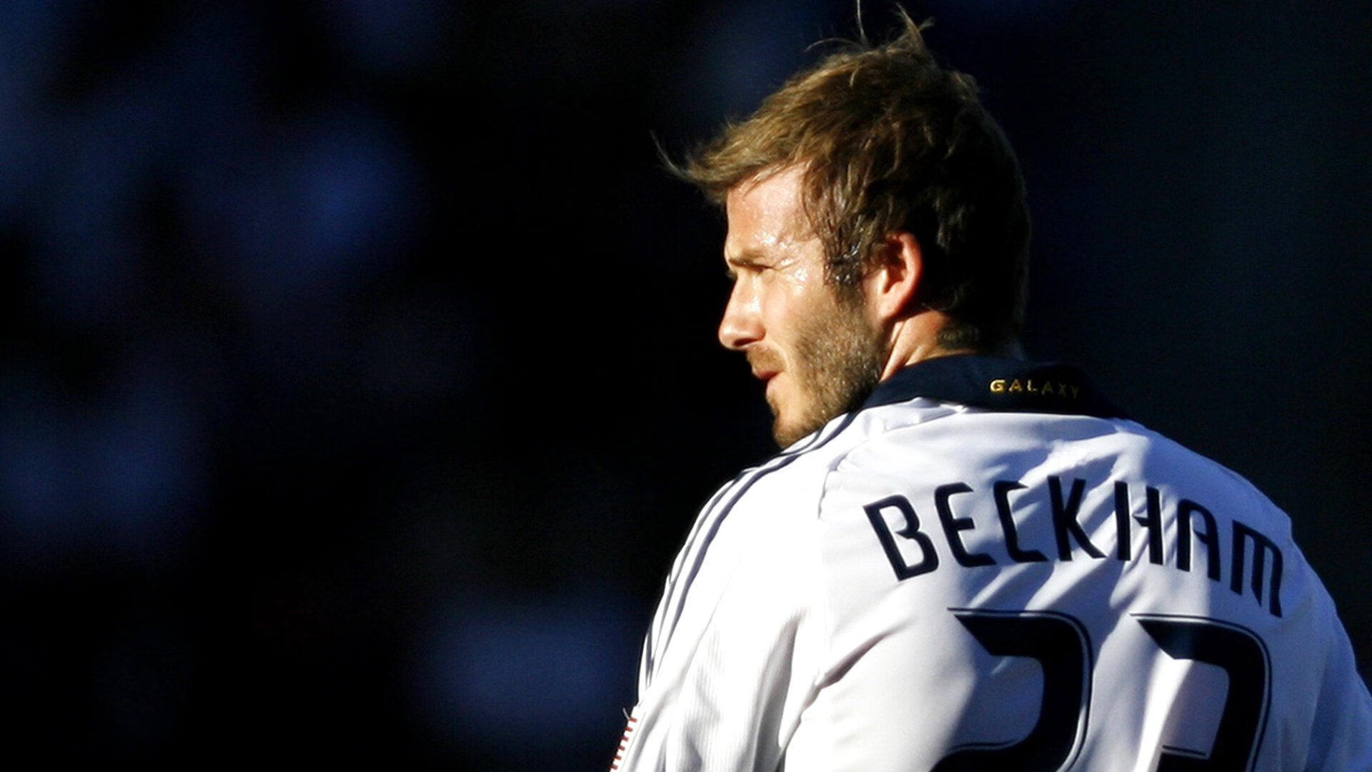 德甲争冠战焦点战，深圳队争冠战胜出尼克斯